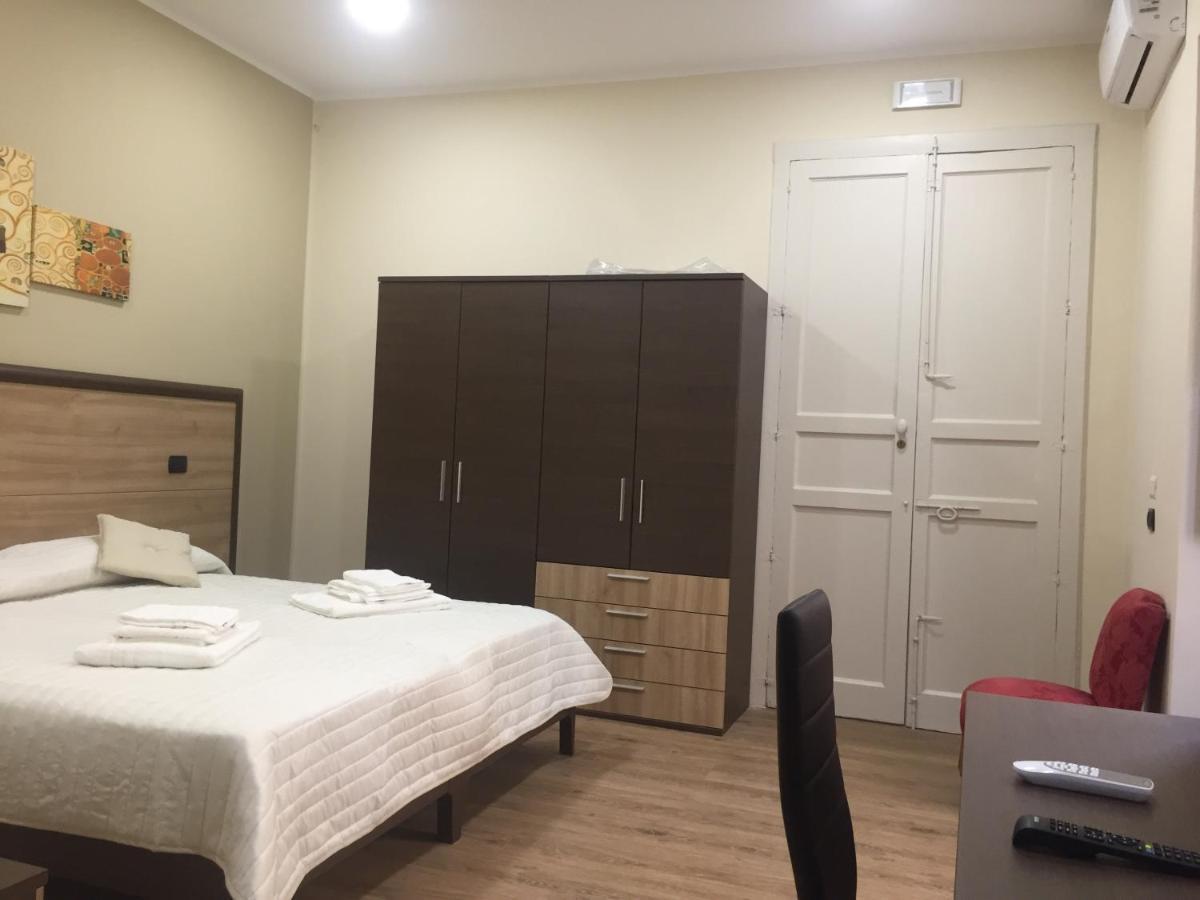 B&B Duomo Pizzo Aparthotel Exteriör bild